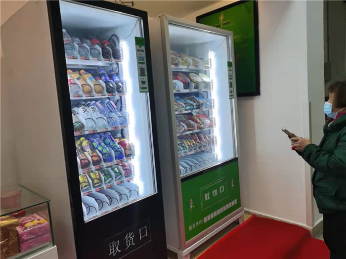 四川中青旅綿陽分社、綿陽市中旅假日旅行社、綿陽自來文化傳播有限公司24H自助售貨服務(wù)盛大開業(yè)